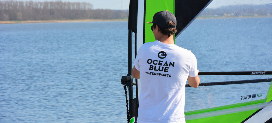 Oceanblue Watersports- deine VDWS Kiteschule und VDWS Surfschule an der Ostsee-Jetzt kiten lernen, Windsurfen lernen, Wellenreiten lernen, Stand Up paddling an der Ostsee