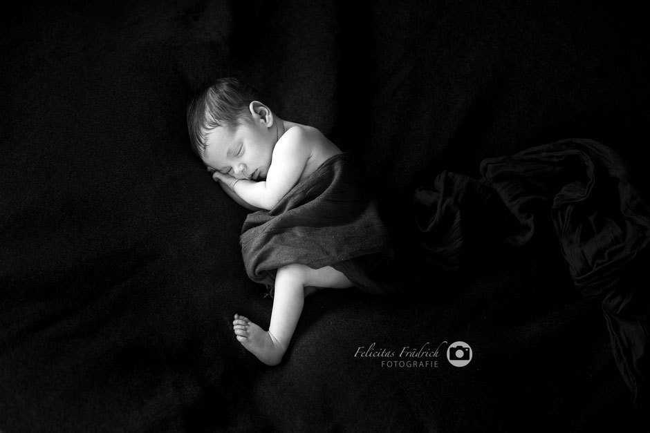 Neugeborenen-Fotoshooting, Neugeborenenfoto, Babyfoto, Neugeborenes, Newborn, Newborn Photography, Baby