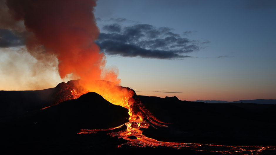 Vulkan Fagradalsfjall auf der Halbinsel Reykjanes. Bild von Toby Elliott auf Unsplash.