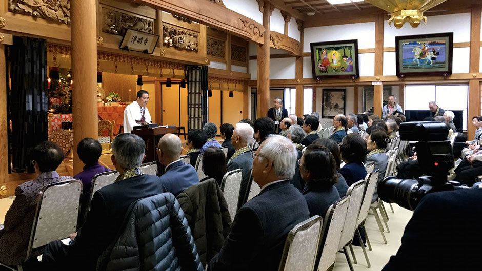 ご講師は 元北米開教使の青山徹之さん　ご住職のお兄さんです