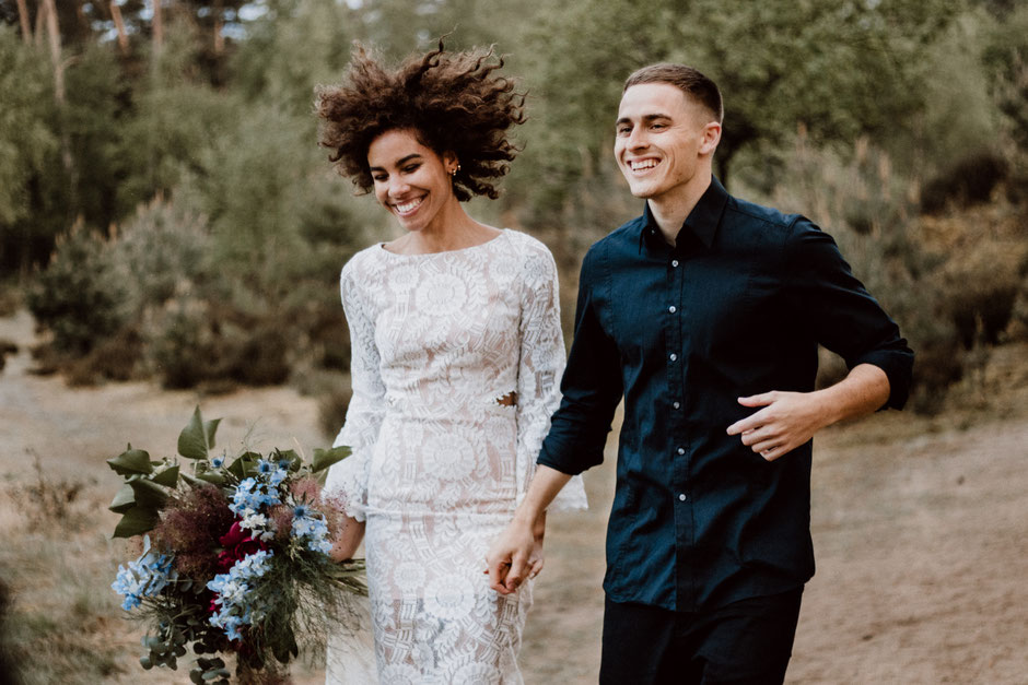 hochzeitsfotografie-belinda-bäuerle-wedding-pärchenshooting-coupleshooting-brautstrauß