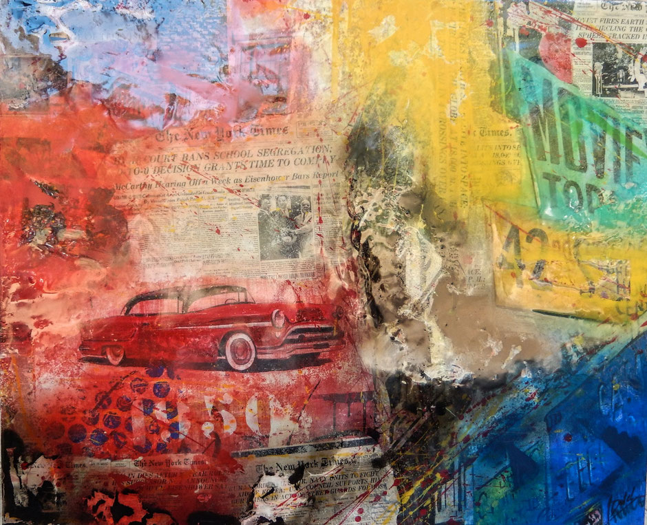Une coupure du New-York Times, une vieille Cadillac rouge, des plaques de taxi jaune avec des reflets de surface forment un kaléidoscope proche de cette mégalopole cosmopolite. #art #provence #ayniart.