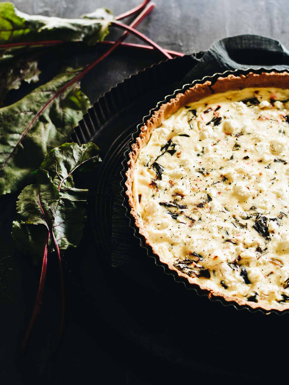 ROTE-BETE-STÄNGEL-TARTE ZERO WASTE