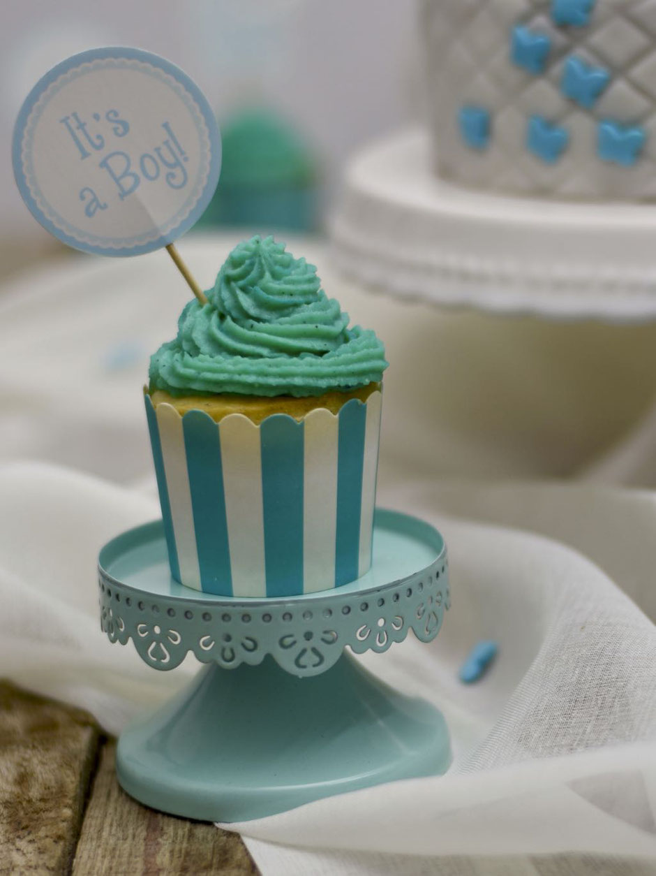 Baby-Torte mit Schokolade & Fondant