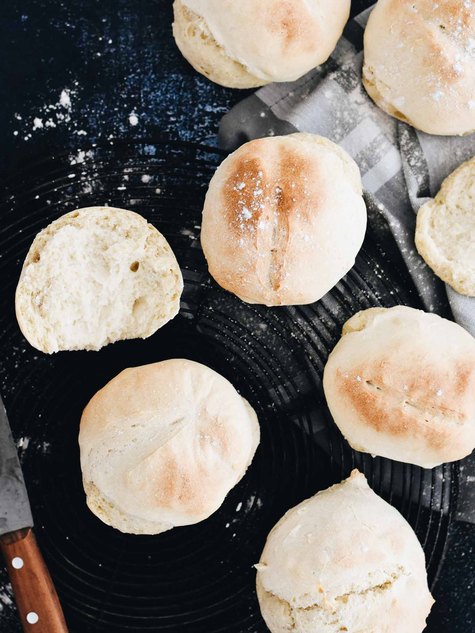 SCHNELLE SONNTAGS-BRÖTCHEN