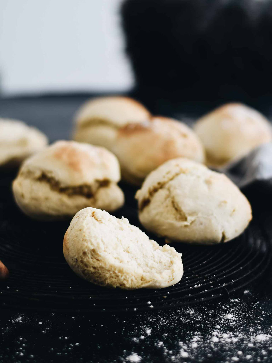 SCHNELLE SONNTAGS-BRÖTCHEN