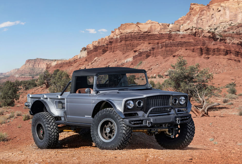 Jeep Gladiator concept M-715 Five-Quarter