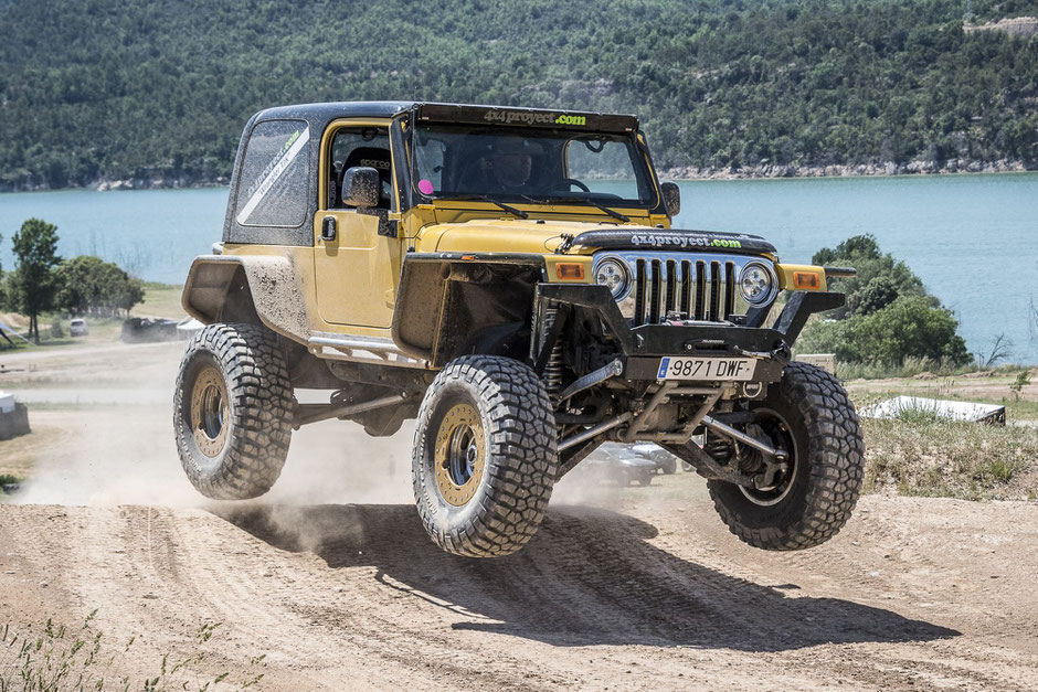 A Wrangler TJ with the Independent Front Suspension - OFFROAD LIFESTYLE -  OFFROAD Lifestyle web magazine