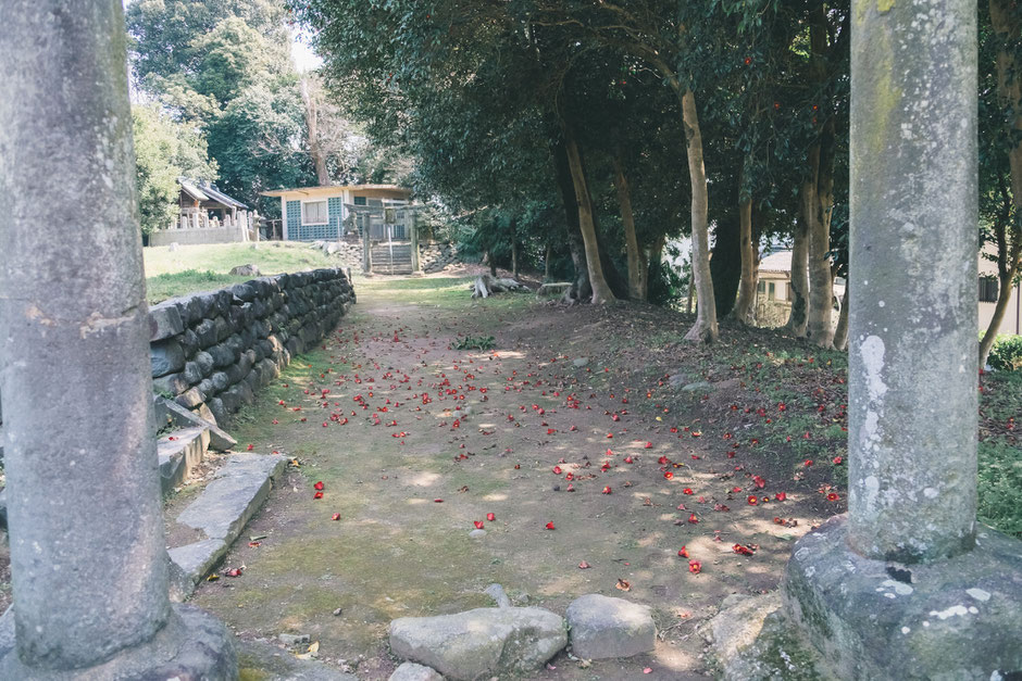 【うきは市吉井町】若宮八幡神社内「日岡古墳」鳥居
