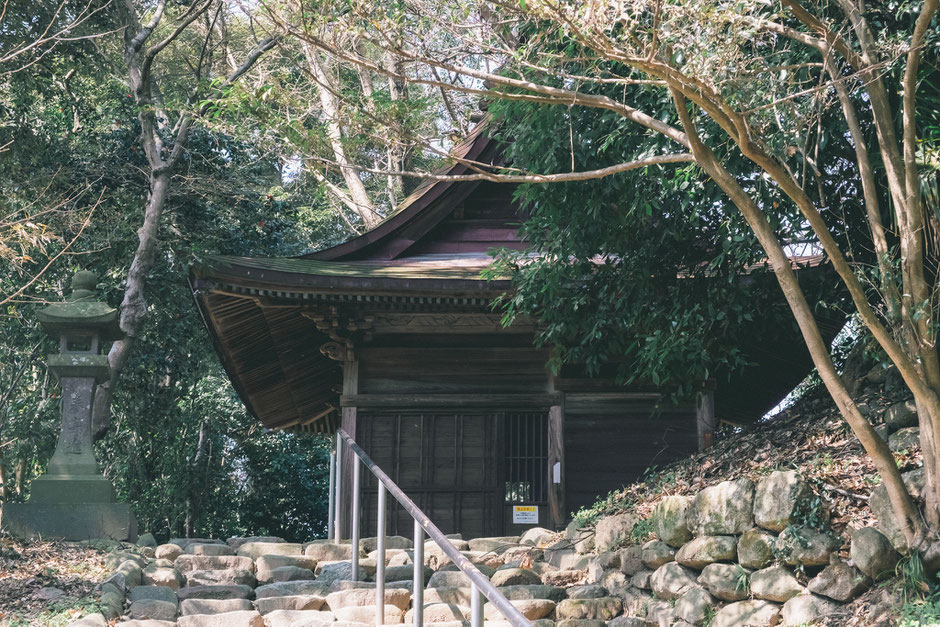 【うきは市吉井町】若宮八幡神社内「月岡古墳」