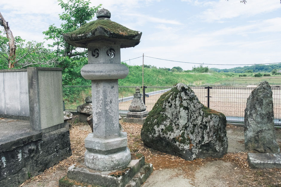 宇佐市下拝田 貴船神社 石祠