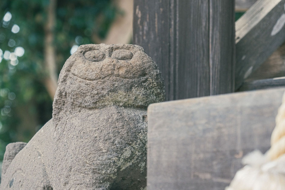 福岡県豊前市 石清水八幡神社 レトロ？な狛犬