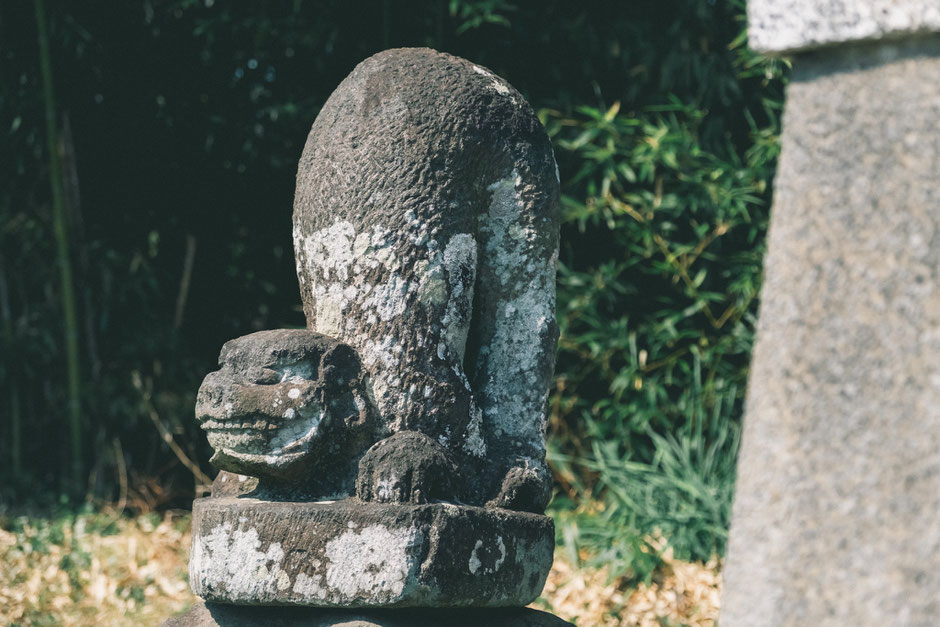 【うきは市浮羽町古川】素盞嗚神社 イタチの石像?