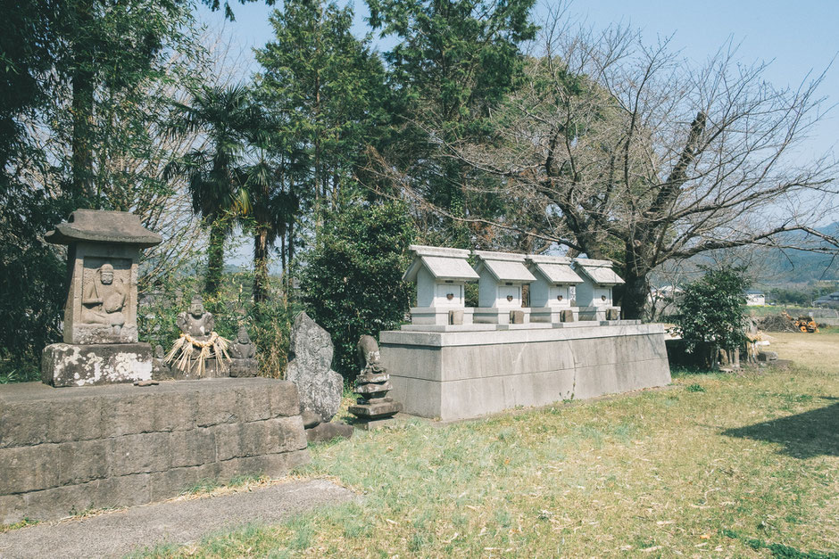 【うきは市浮羽町古川】素盞嗚神社 石祠 石仏
