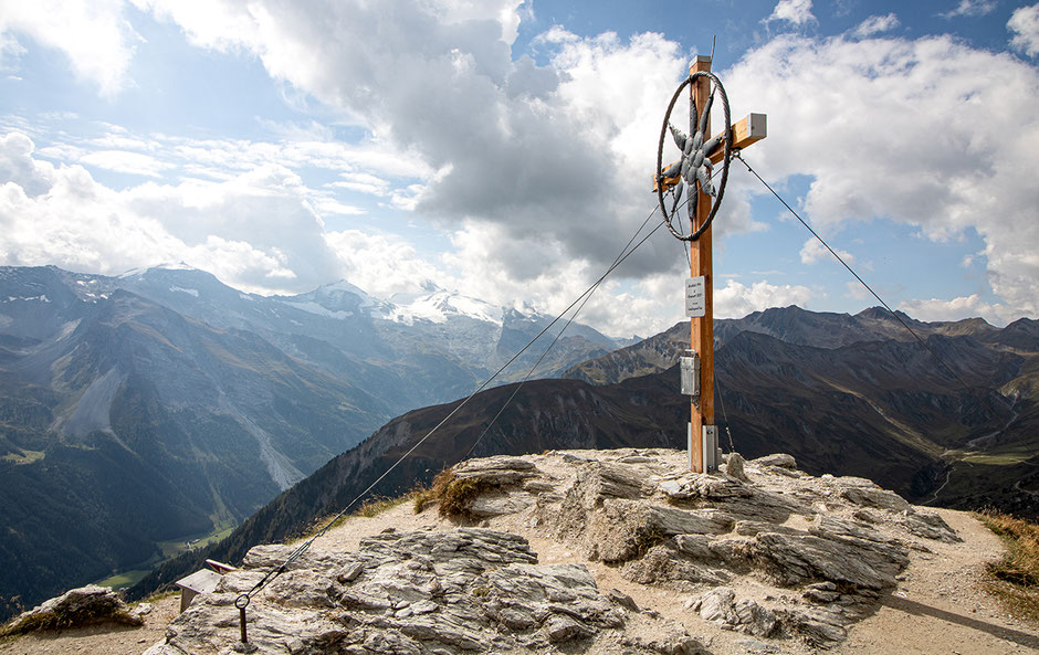 Wandern im Zillertal, Bergurlaub mit Hund, Hintertux, Wandern in Österreich, Wandern in Tirol, Wanderung Grüblspitze