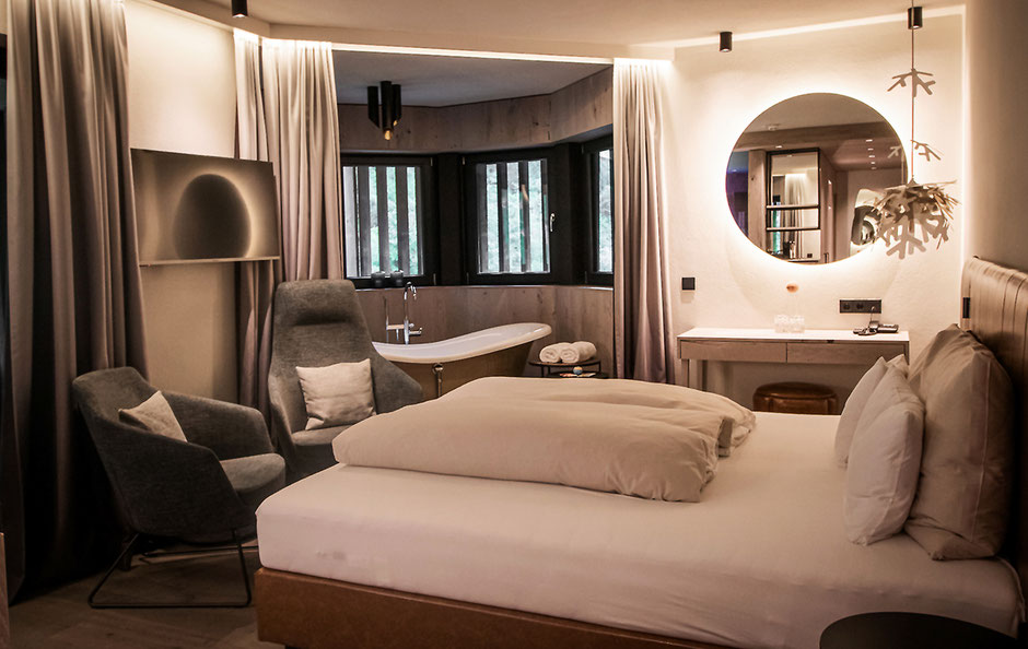 Bergurlaub mit Hund, Wandern im Zillertal, Übernachten im Zillertal, Wellnesshotel, Zillergrund Rock, Urlaub mit Hund im Zillertal