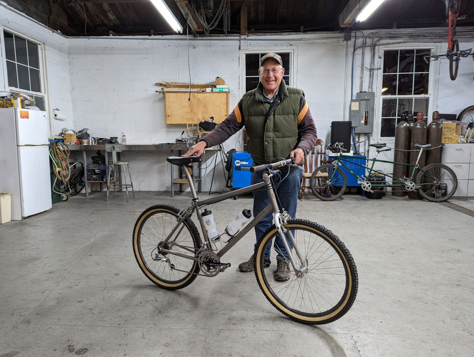 --> This Way to his early work, 1982 and 87 Signature frame or Cross Country Racers from the early 1990s