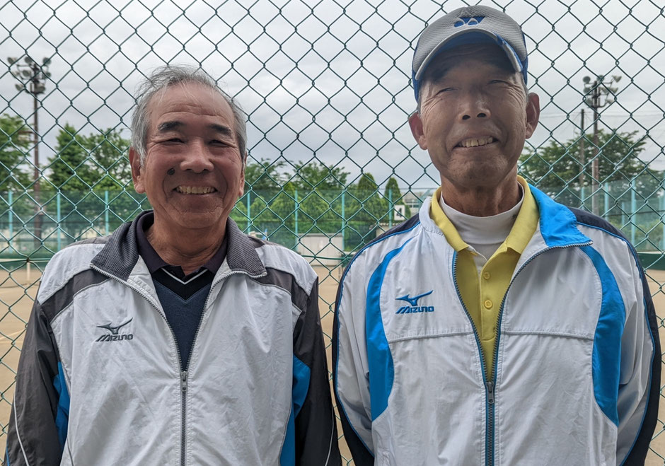 ｢シニア男子55の部｣優勝： 宮崎･小島ペア (藤の台クラブ･わいわいクラブ)