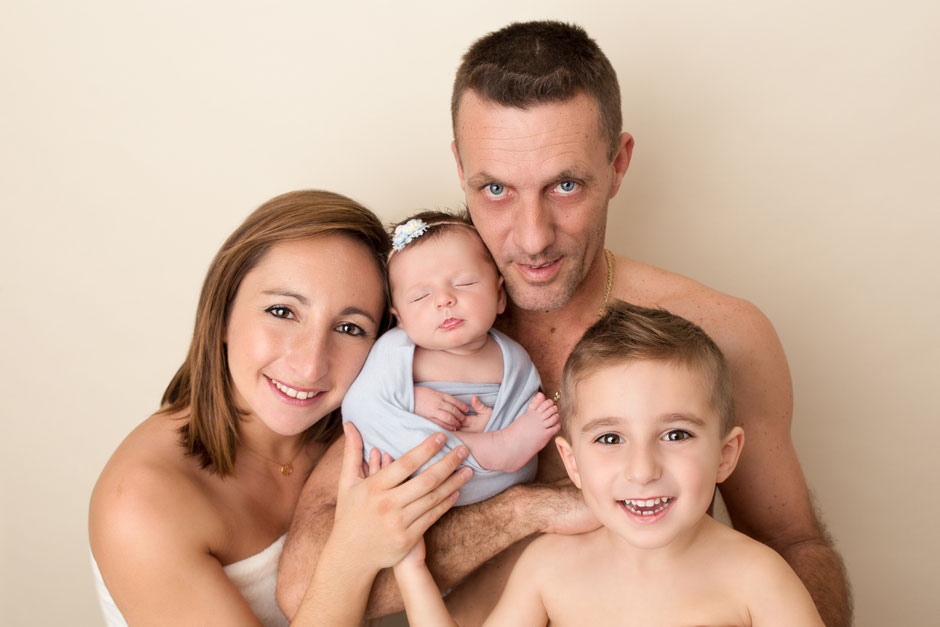 photo de famille photographe famille Hyères, Toulon, Cannes, Fréjus, Draguignan, Golfe de St Tropez