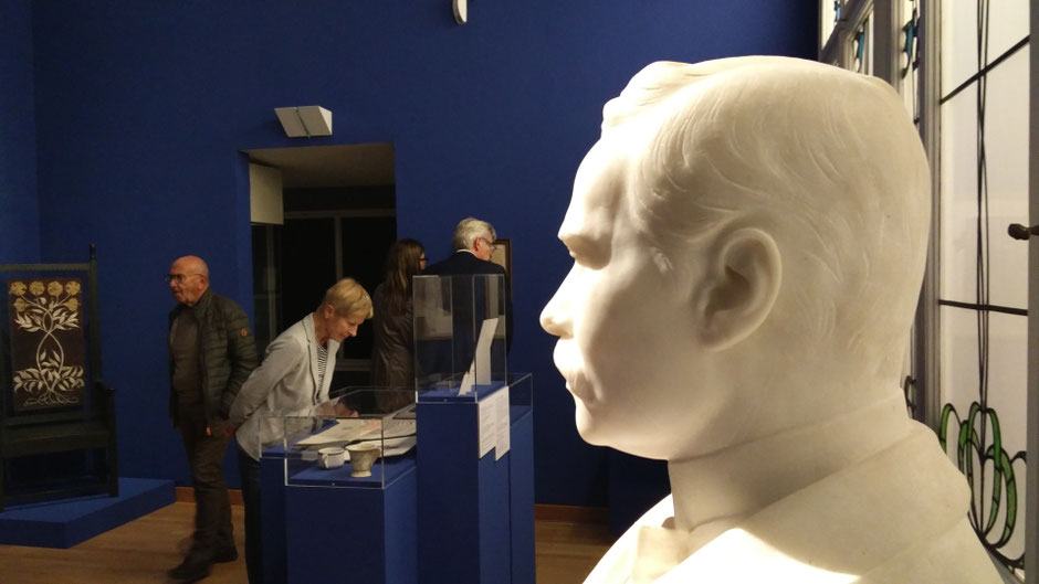 Habe Ehrfurcht vor dem Alten und Mut, das Neue frisch zu wagen! - Ernst Ludwigs  Inschrift des Kuppelmosaiks im Ausstellungsgebäude auf der Mathildenhöhe in Darmstadt, Foto: Beatrix van Ooyen