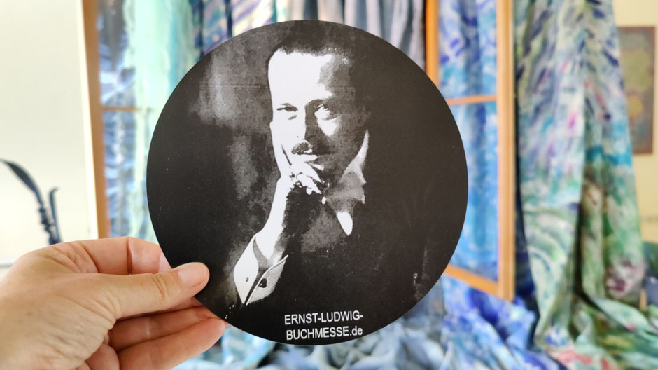 DENIM FOR LIFE von Patrizia Zewe // Steht für die Ernst-Ludwig-Buchmesse: das Foto von Jacob Hilsdorf von Großherzog Ernst Ludwig von Hessen und bei Rhein, Foto: Beatrix van Ooyen