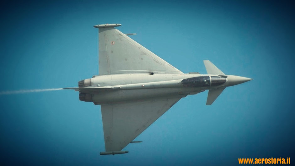 Un Eurofighter dell'Aeronautica Militare.