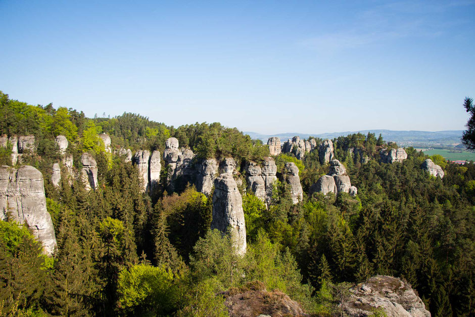 Hiking Hruba Skala to Valdstejn Castle with Kids in Bohemian Paradise