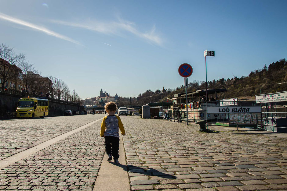 River walk with kids in Prague