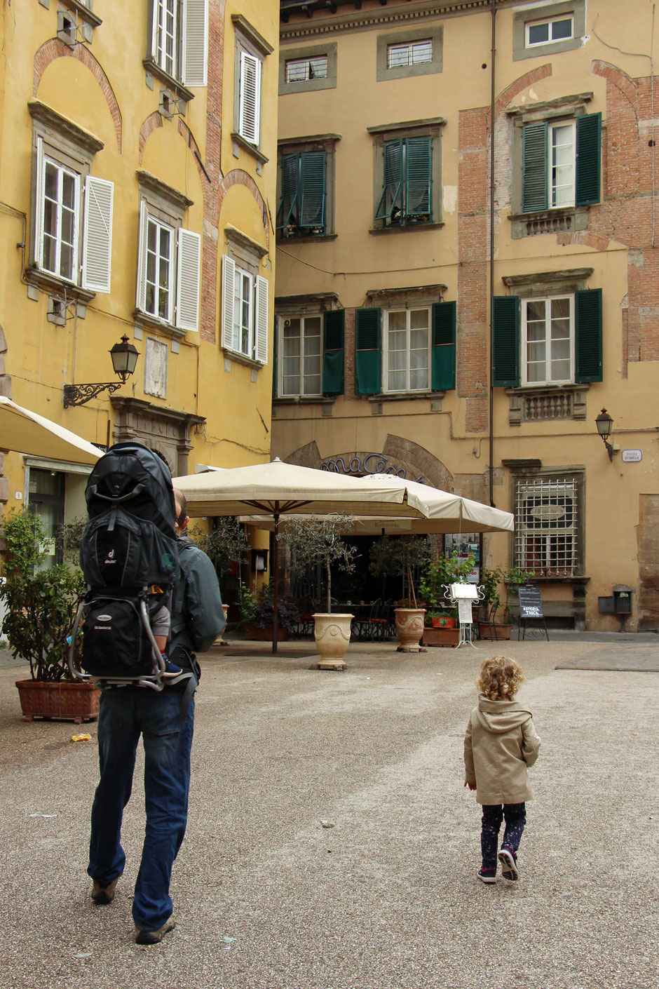 Walking Lucca Italy with small kids