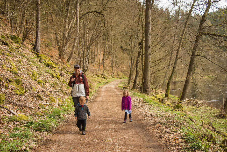 Hiking Biking trail from Karlovy Vary to Loket