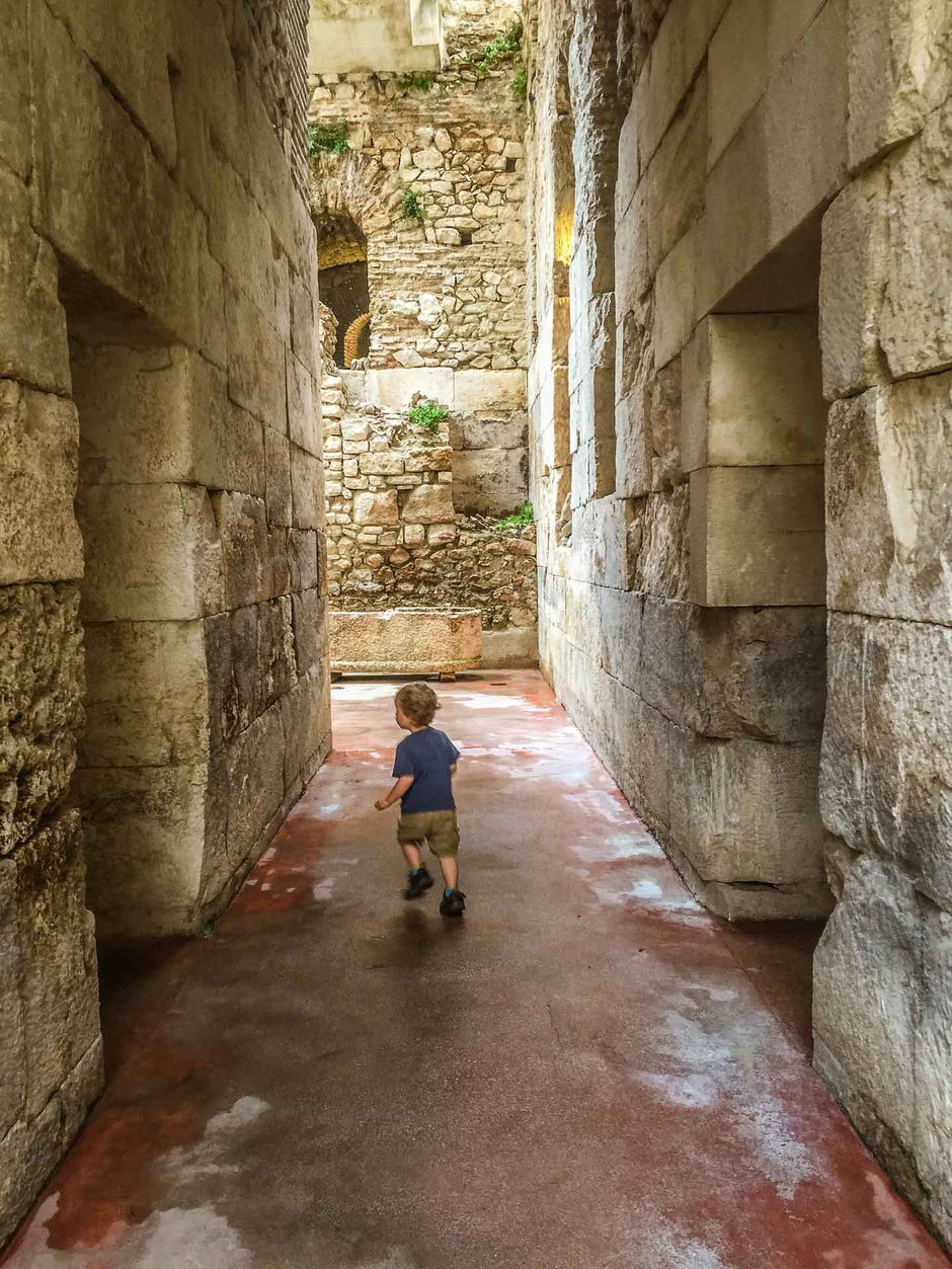 Split Croatia Palace Substructures from Game of Throne's