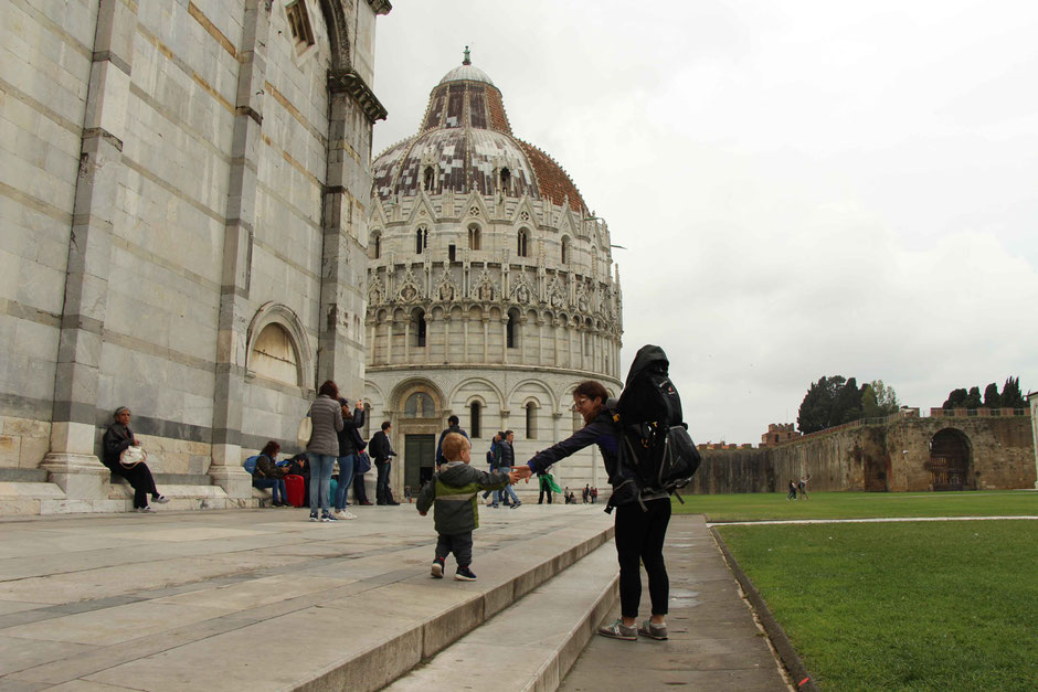 Piazza dei Miracoli with a toddler