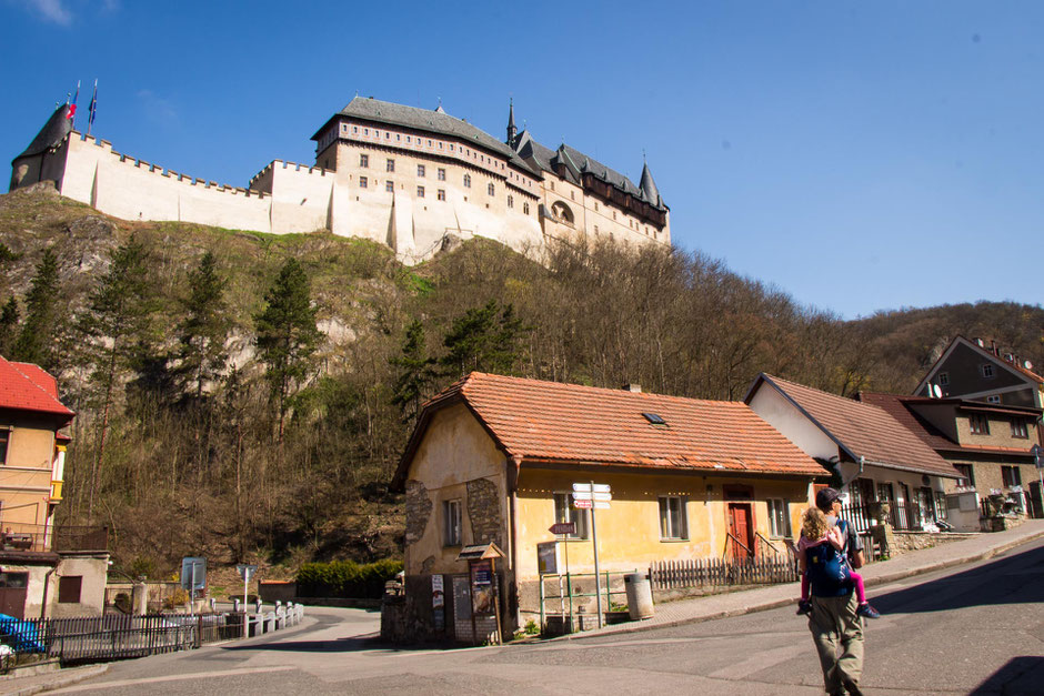 Walking up to Karlstejn Castle with Kids