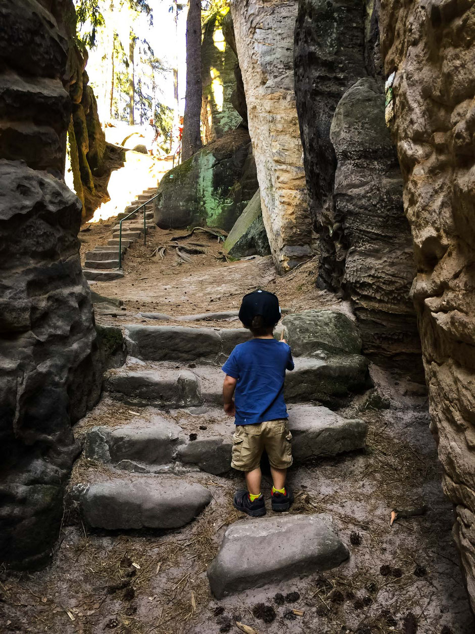 Prachovske Skaly in Bohemian Paradise with a toddler