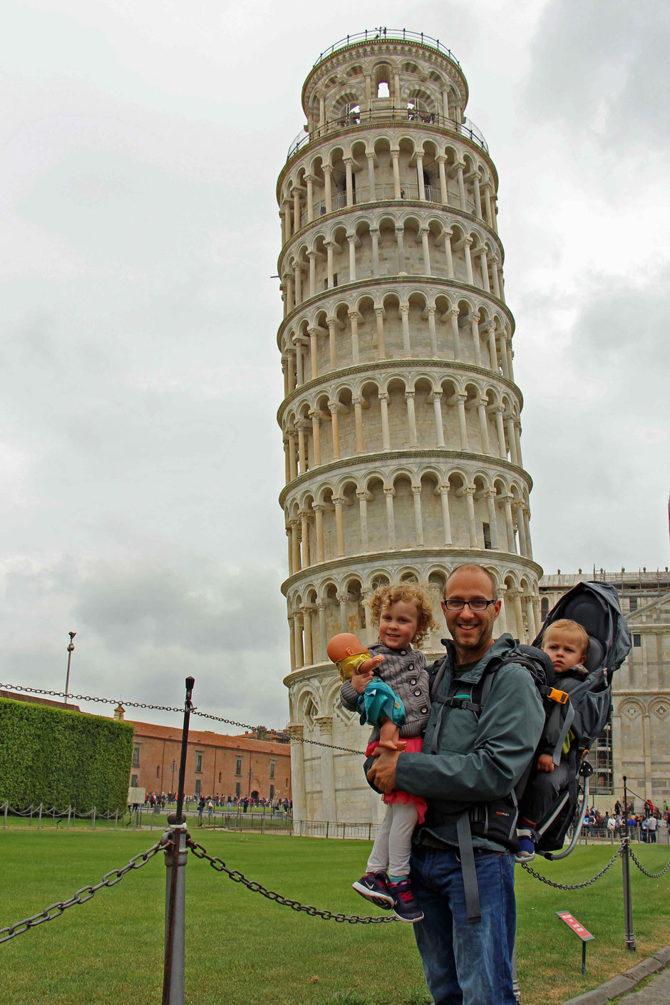 Leaning Tower of Pisa with small kids