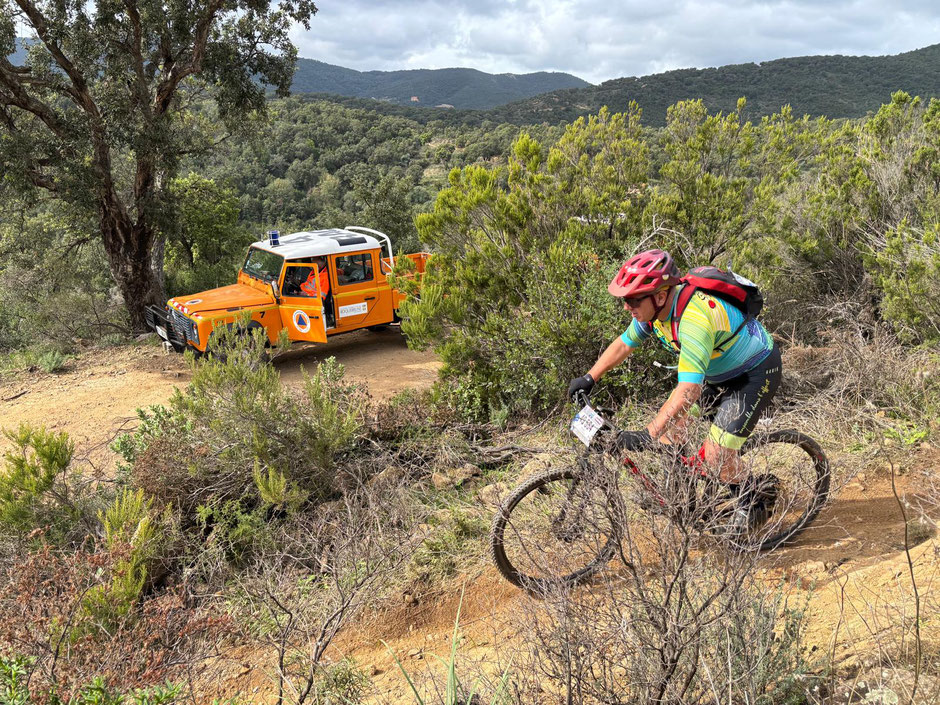 #FeuDeForêt #SDIS #SDID83 #CCFF #Roquebrune #RocAzur #ASO 