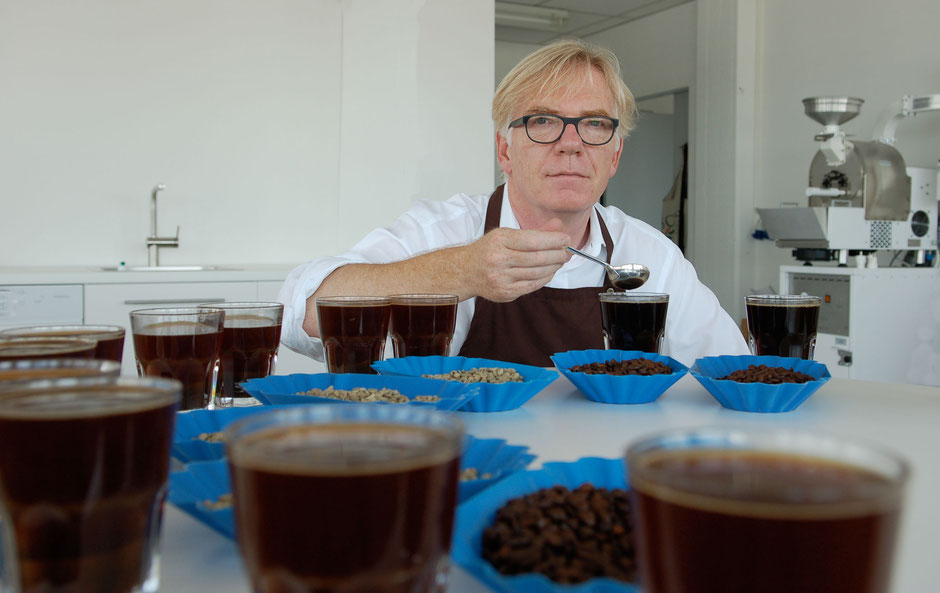 Excellence and passion: Carlo Delfs, owner and coffee expert.