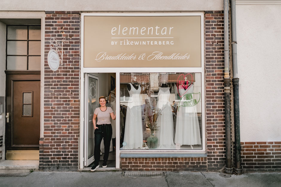 unser Atelier für Brautkleider nach Maß in Hannover - Brautmodedesignerin Rike Winterberg