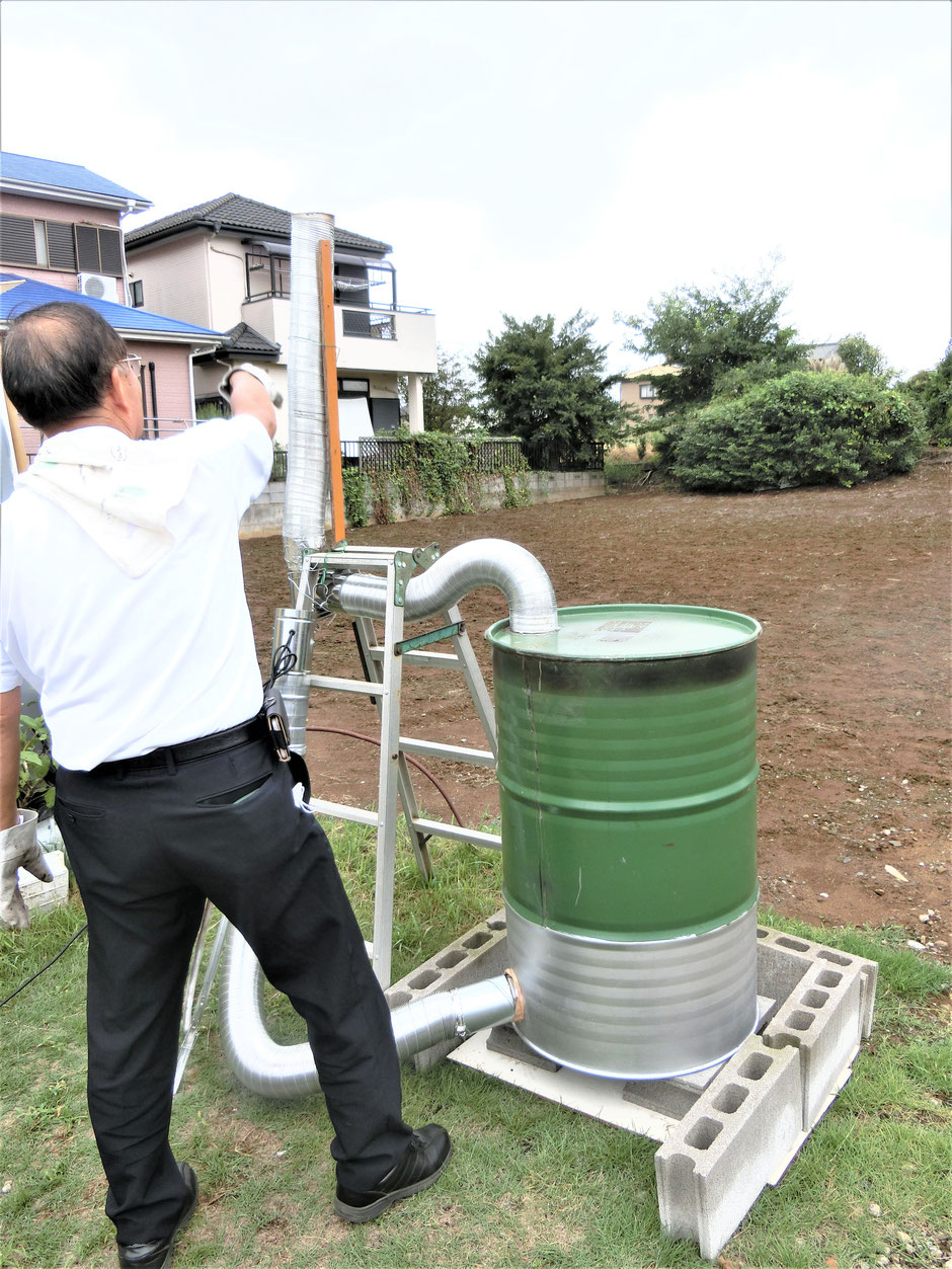 地産地消、自分の農地で出る籾殻を格安のドラム缶くん炭製造機でくん炭を作り農地へ還元。しかも、軽量なので簡単に台車で倉庫や物置に保管できます。