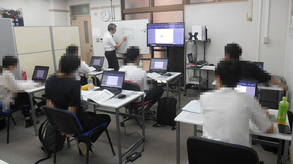 大阪府の住宅メーカー様へAutoCAD グループ講座を実施。 入門・基礎講座 新大阪にあるオートデスク認定トレーニングセンター