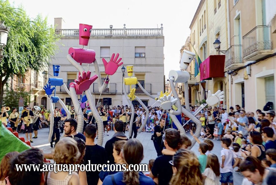 Spectacle de rue déambulatoire