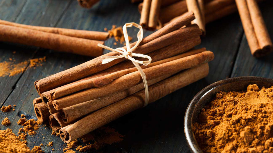 Cinnamon sticks and cinnamon powder