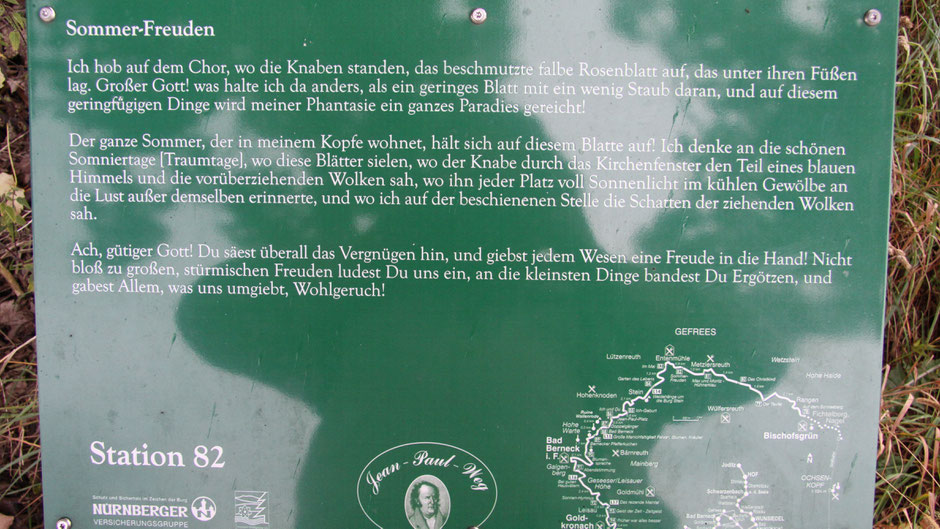 Auf dem Jean-Paul-Weg, Stationstafel 82 "Sommer-Freuden" hinter Metzlersreuth