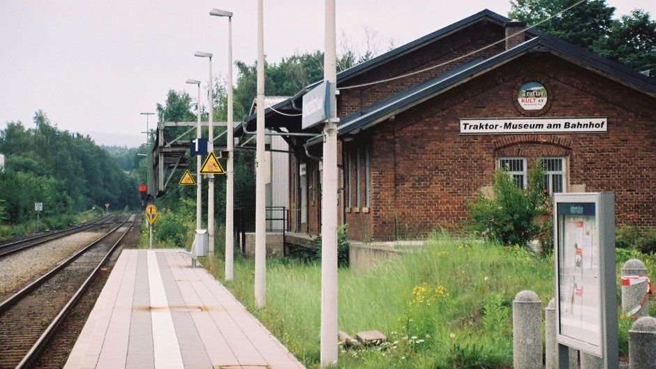 Schwarzenbach a.d. Saale. Traktormuseum am Bahnhof
