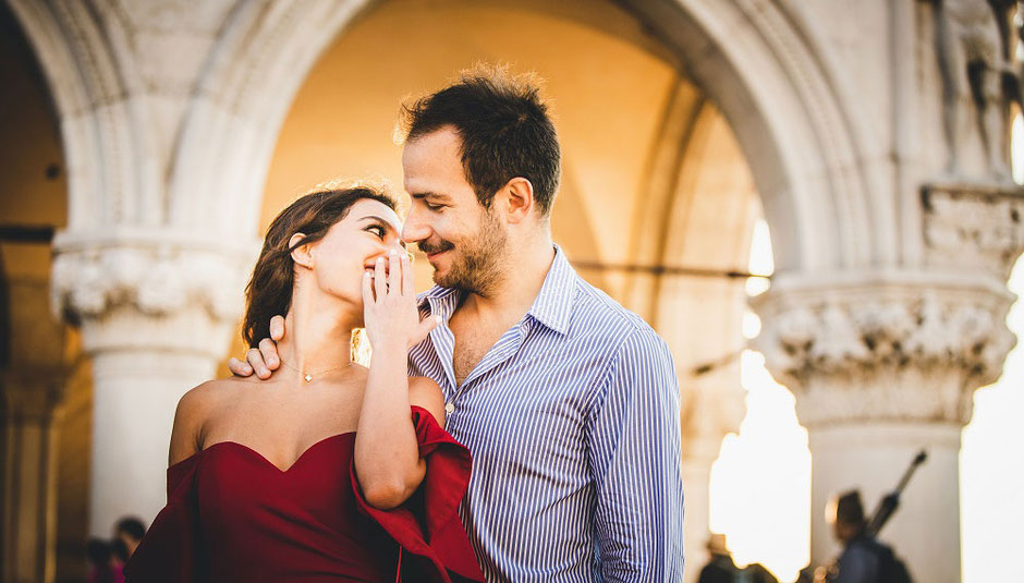 Couple Engagement Photoshoot Photographer in Venice Italy ...