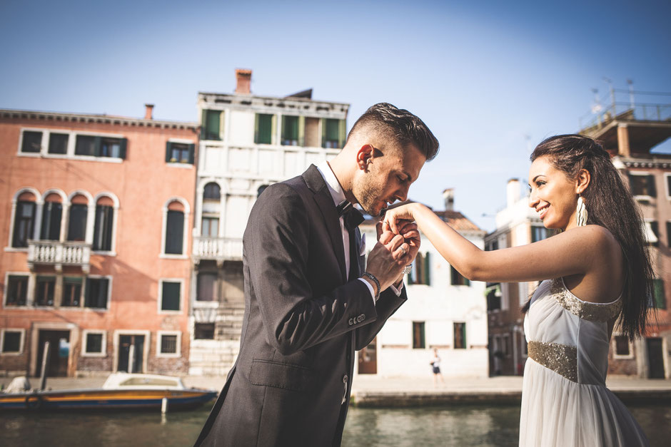 Photographer-Venice-for-Symbolic-Wedding