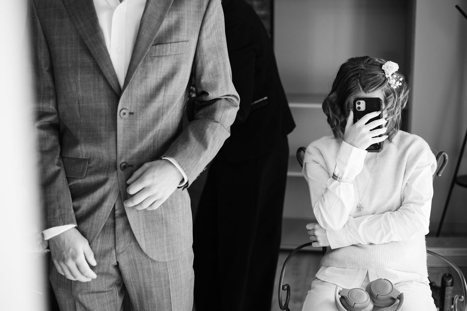 Enfants des mariés lors des préparatifs – photographe mariage Dompierre-sur-Helpe