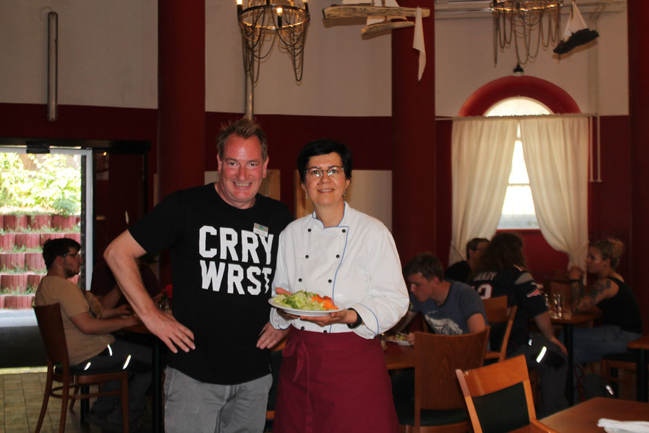 Christoph Huxohl und Dzenana Hegemann von der Duisburger Werkkiste wünschen sich viele neue Gäste und Akteure ihrer MA(H)LZEIT ©Duisburger Werkkiste
