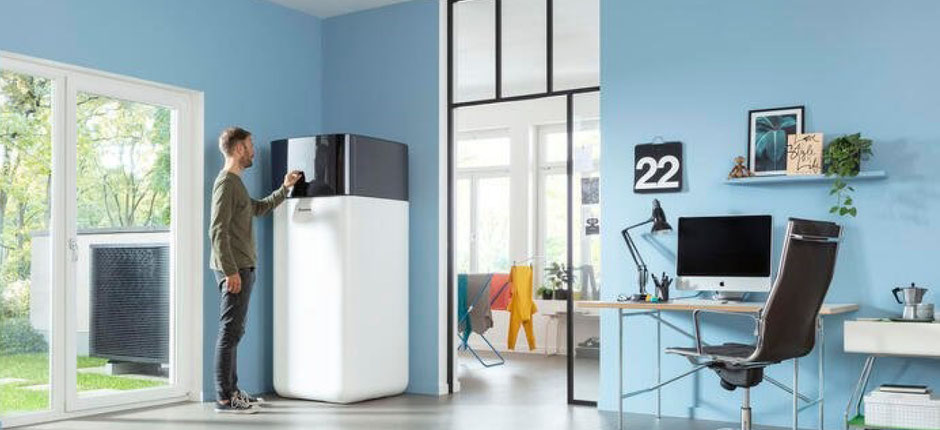 Wärmepumpen wie die DAIKIN Altherma 3 H HT sind speziell auf die Bedürfnisse eines Altbaus zugeschnitten und werden häufig im Zuge einer Modernisierung installiert. Foto: Daikin