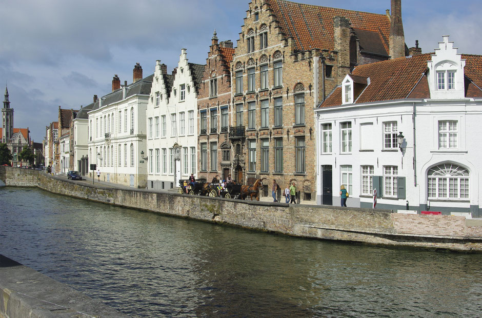 Un des nombreux canaux de Bruges